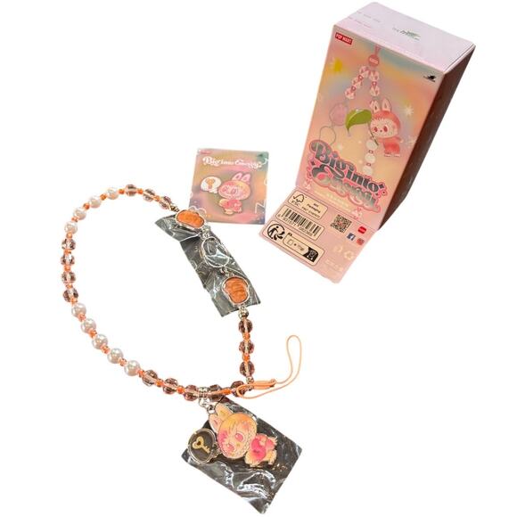 Pop Mart Labubu, The Monsters | Big Into Energy Series | LOYALTY Charm | NEW - Picture 1 of 3